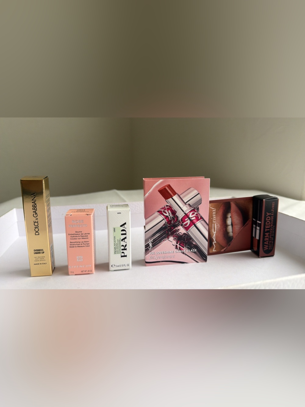 New,unused,authentic  Women's Mini size Lipstick collection - Picture 4 of 4